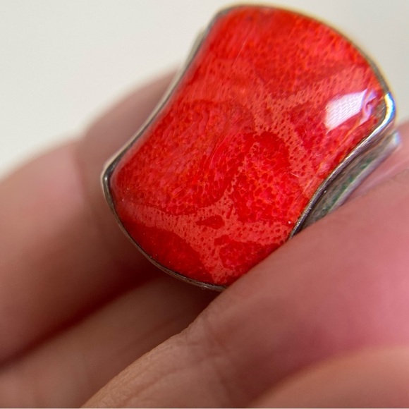 Vintage Coral Sterling Silver Oval Pendant and Earrings set-circa 1930’s - Picture 11 of 14